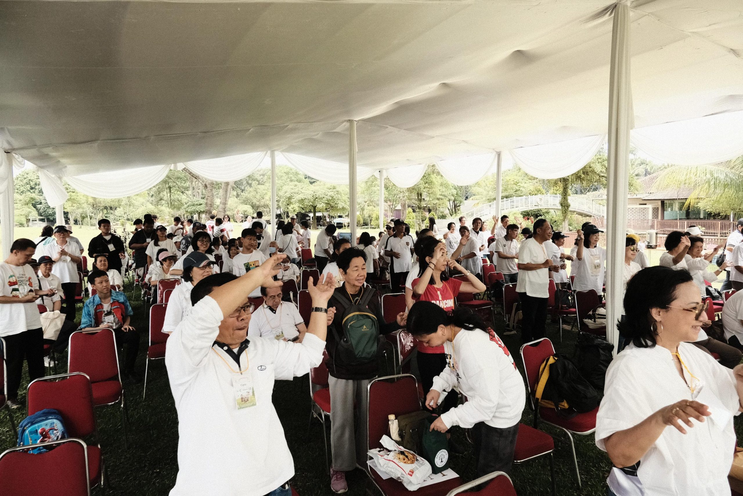 Kebaktian Padang Bulan Keluarga (13)